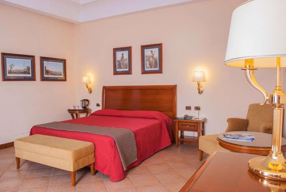 Le Cheminee Business Hotel Napoli Номер фото