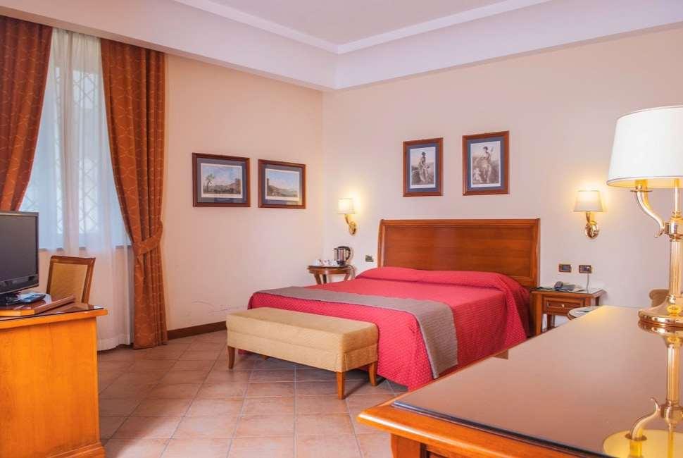 Le Cheminee Business Hotel Napoli Номер фото