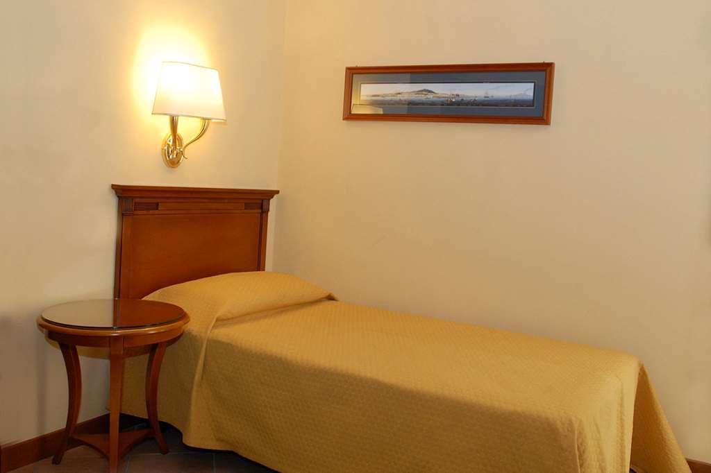 Le Cheminee Business Hotel Napoli Номер фото