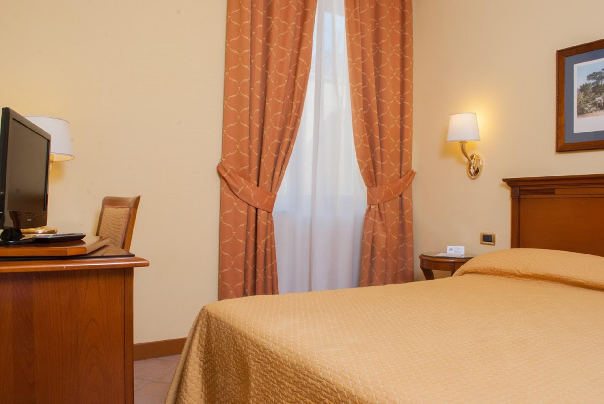 Le Cheminee Business Hotel Napoli Экстерьер фото