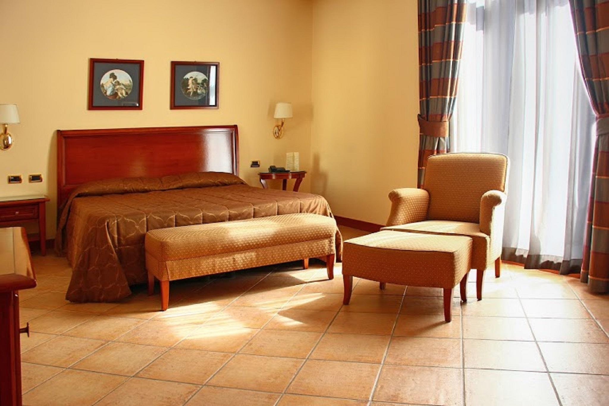 Le Cheminee Business Hotel Napoli Экстерьер фото