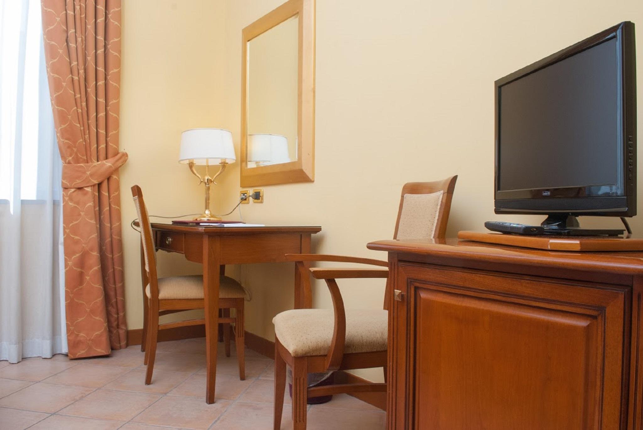 Le Cheminee Business Hotel Napoli Экстерьер фото