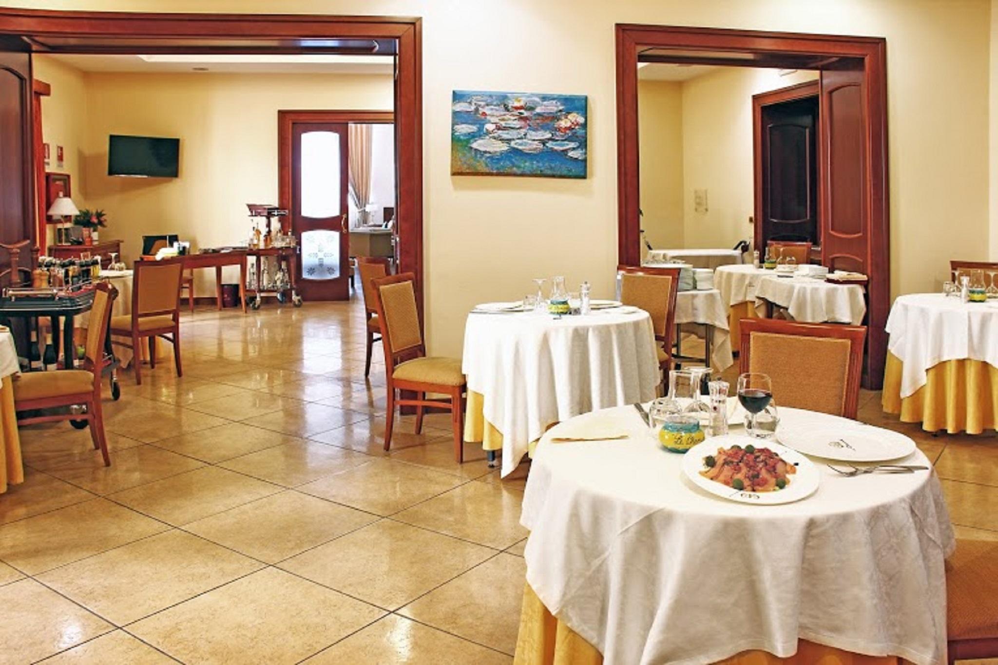 Le Cheminee Business Hotel Napoli Экстерьер фото
