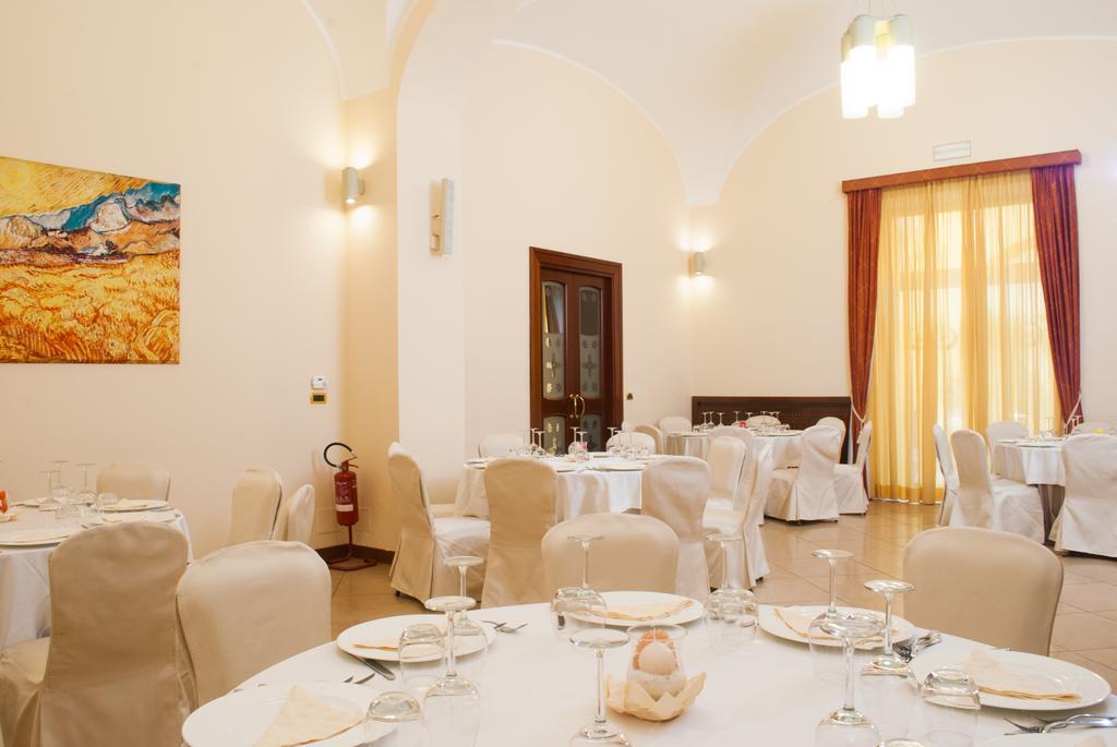 Le Cheminee Business Hotel Napoli Экстерьер фото