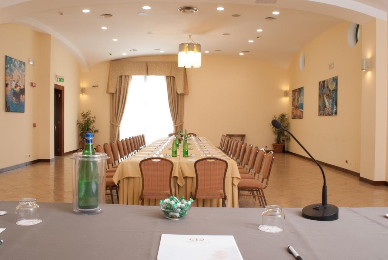 Le Cheminee Business Hotel Napoli Экстерьер фото